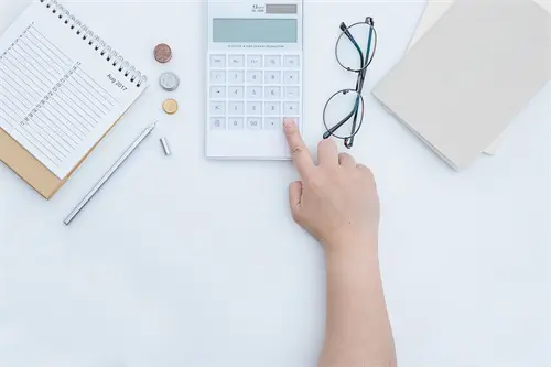 旅游穿搭帽子搭配