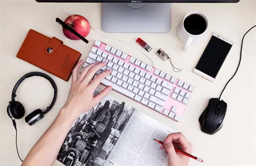 多米尼克到西班牙旅游